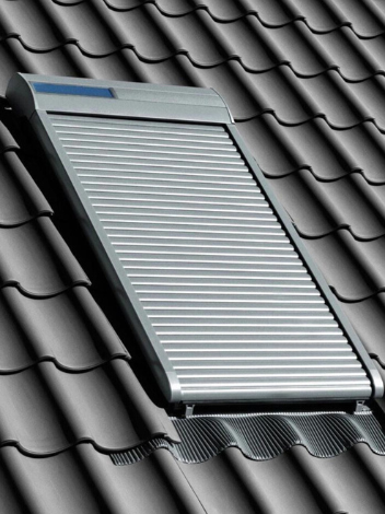 pose-de-volet-roulant-velux_1 pose de volet roulant velux